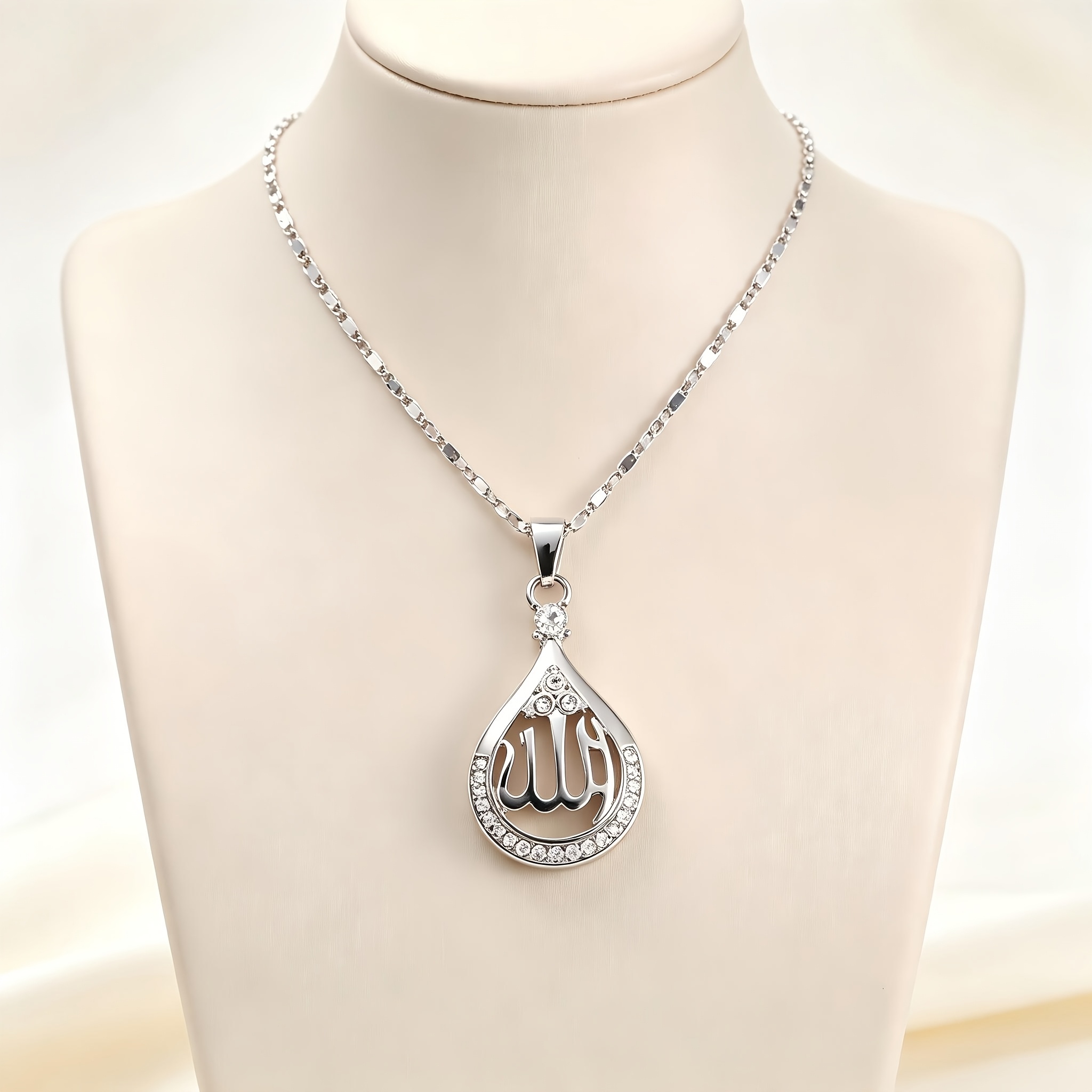Women's Elegant Teardrop Pendant Necklace with Cubic Zirconia